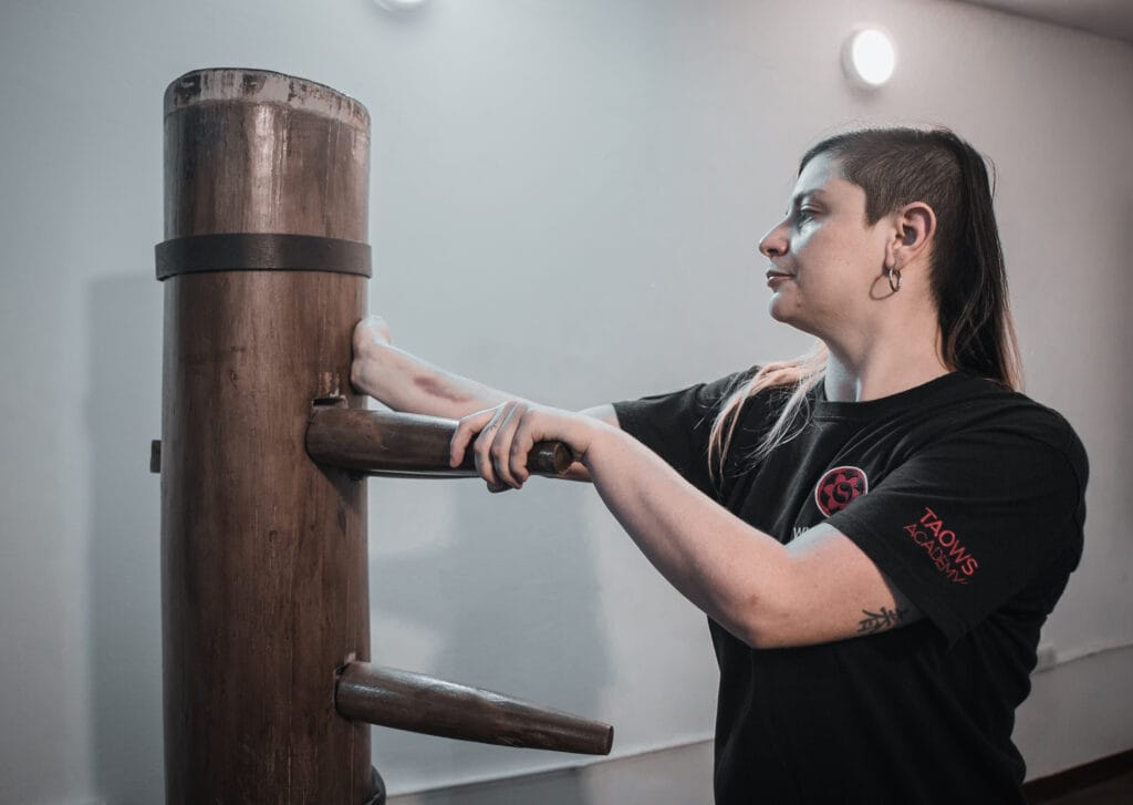 Primera Seccion Muñeco de Madera (Wooden Dummy) - Curso Online Wing Chun Kung Fu