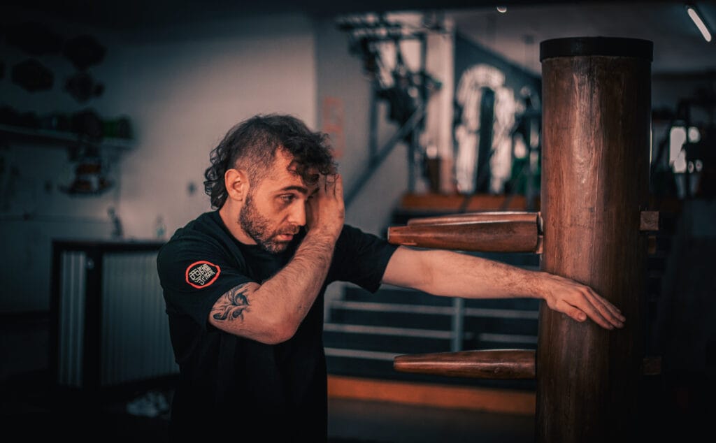 Tercera Seccion Muñeco de Madera (Wooden Dummy) - Curso Online Wing Chun Kung Fu